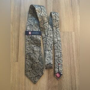 Chaps Men's Paisley Neck Tie Gold / Black 100% Silk  NWOT